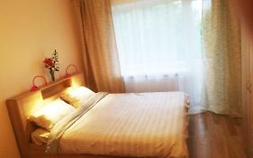 Couple Getaway To A Freshly Renovated Apartment